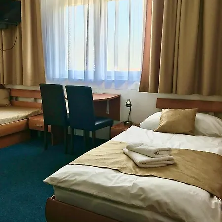 Hotel Remy 2*